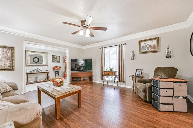 114 Wyndwood Drive, Seabrook, TX 77586