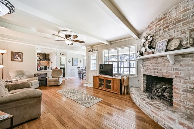 114 Wyndwood Drive, Seabrook, TX 77586