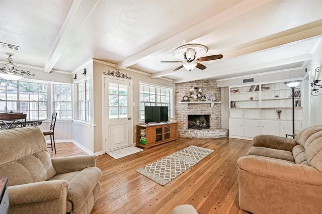 114 Wyndwood Drive, Seabrook, TX 77586