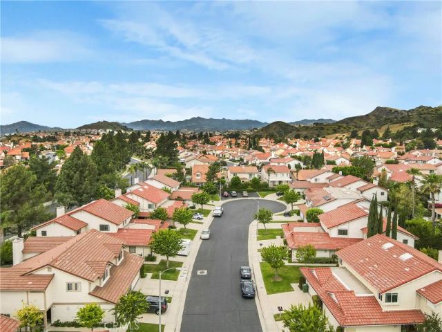 19554 Crystal Ridge Lane, Porter Ranch, CA 91326