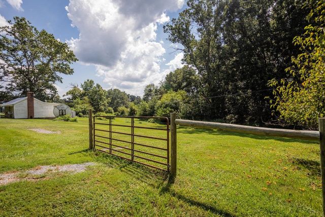 1557 RINACAS CORNER RD, Shenandoah, VA 22849