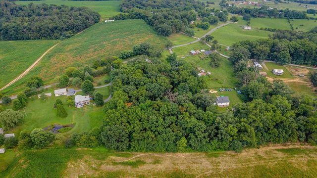 1557 RINACAS CORNER RD, Shenandoah, VA 22849