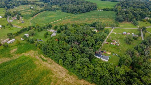 1557 RINACAS CORNER RD, Shenandoah, VA 22849