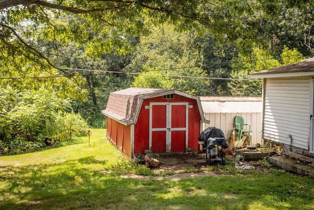 1557 RINACAS CORNER RD, Shenandoah, VA 22849