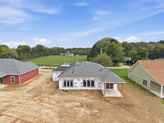 4623 N Thomas Road, Bloomington, IN 47404