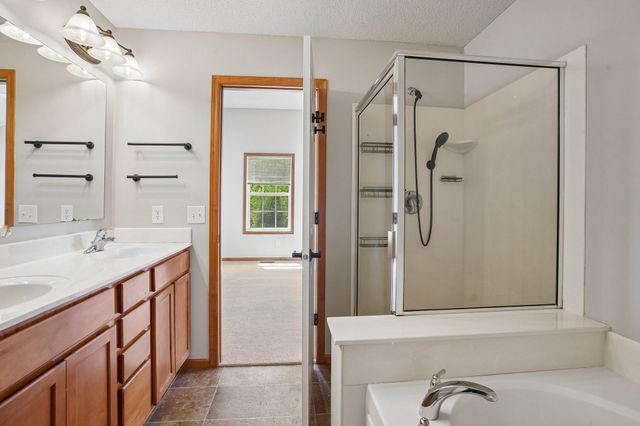 4360 Empress Drive N 5, Hugo, MN 55038