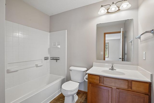 4360 Empress Drive N 5, Hugo, MN 55038