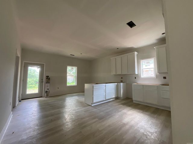 225 Kayla Lane, Lonoke, AR 72086