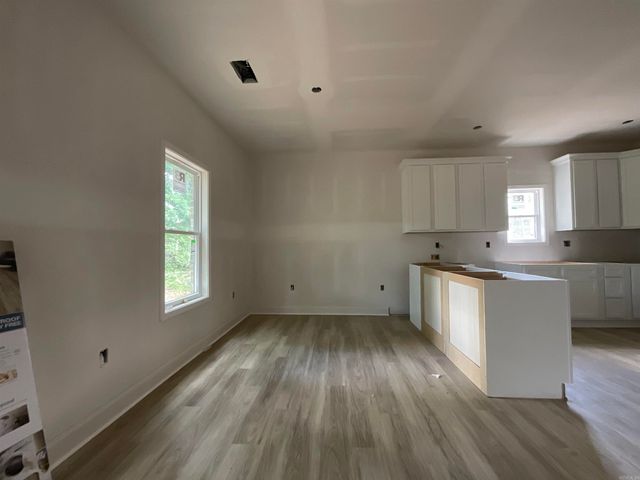 225 Kayla Lane, Lonoke, AR 72086