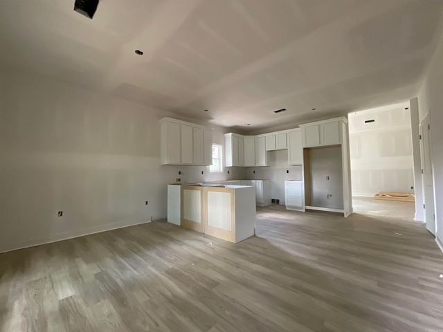 225 Kayla Lane, Lonoke, AR 72086