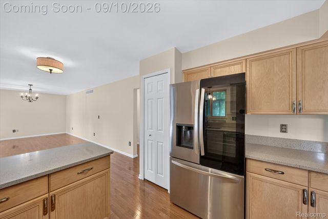 24349 Millcreek Court, Farmington Hills, MI 48336