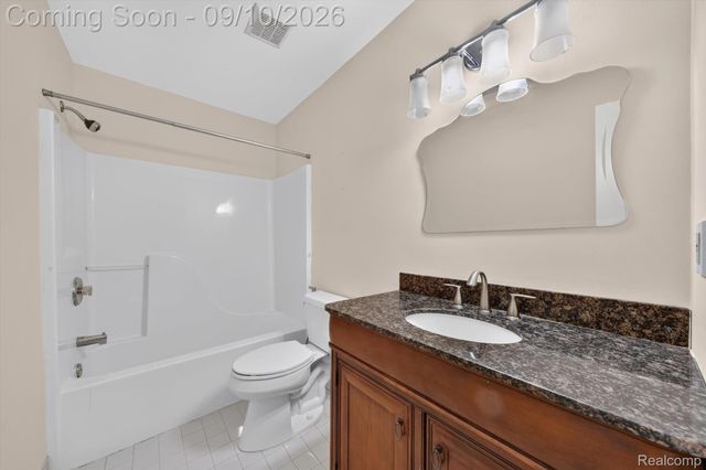 24349 Millcreek Court, Farmington Hills, MI 48336