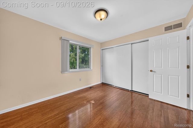 24349 Millcreek Court, Farmington Hills, MI 48336