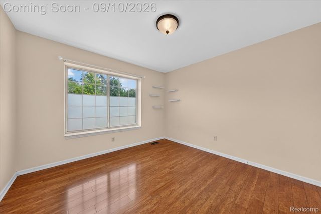 24349 Millcreek Court, Farmington Hills, MI 48336