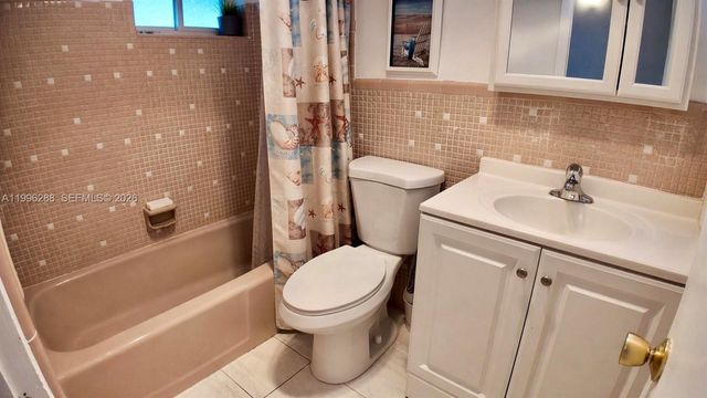 16900 NE 14th Ave 305, Miami, FL 33162