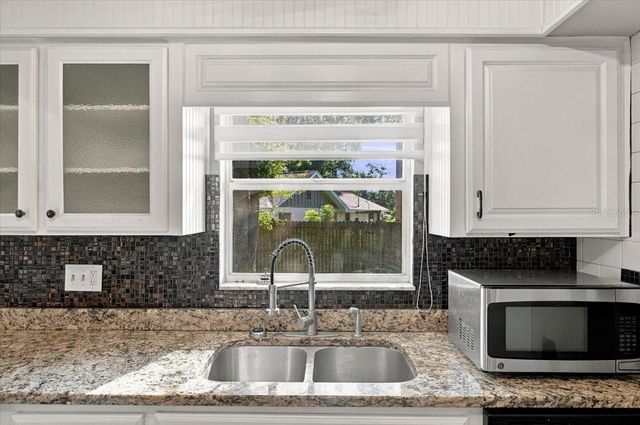611 E HIGHLAND DRIVE, Lakeland, FL 33813