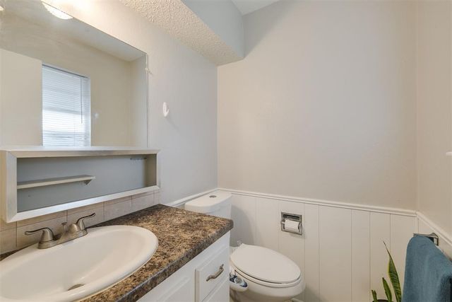 304 Lotus Avenue, Midwest City, OK 73130