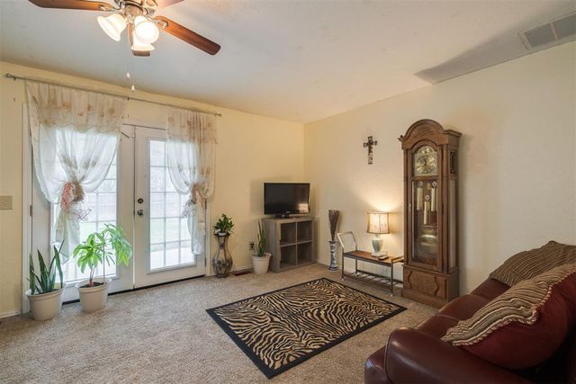 304 Lotus Avenue, Midwest City, OK 73130