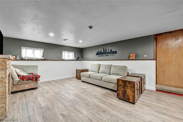 7647 Mccreary Road, Independence, OH 44131