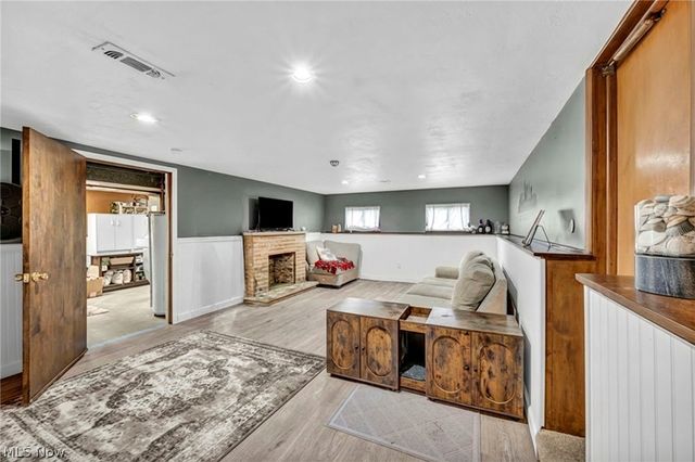 7647 Mccreary Road, Independence, OH 44131