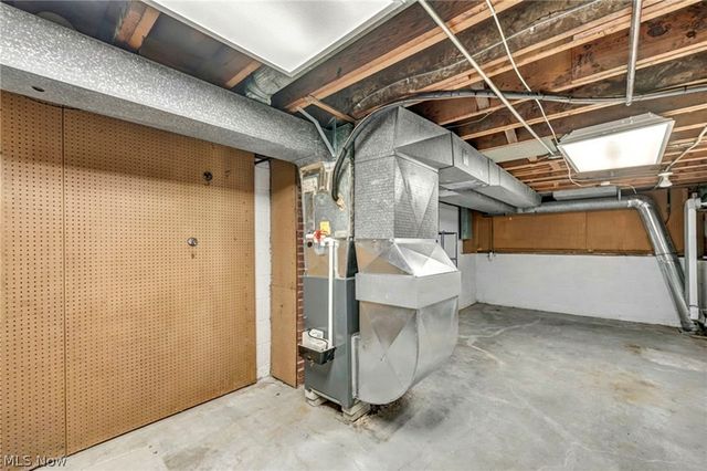 7647 Mccreary Road, Independence, OH 44131