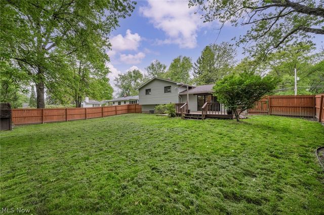 7647 Mccreary Road, Seven Hills, OH 44131