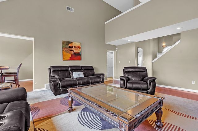 1525 CARLTON RIDGE DR, Cordova, TN 38016
