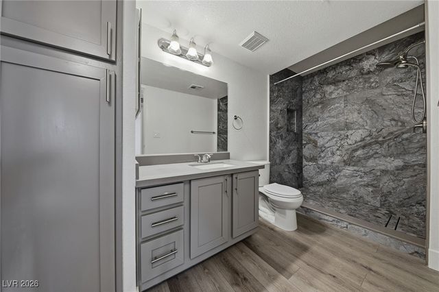 5055 West Hacienda Avenue 2016, Las Vegas, NV 89118