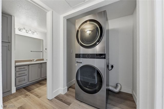 5055 West Hacienda Avenue 2016, Las Vegas, NV 89118