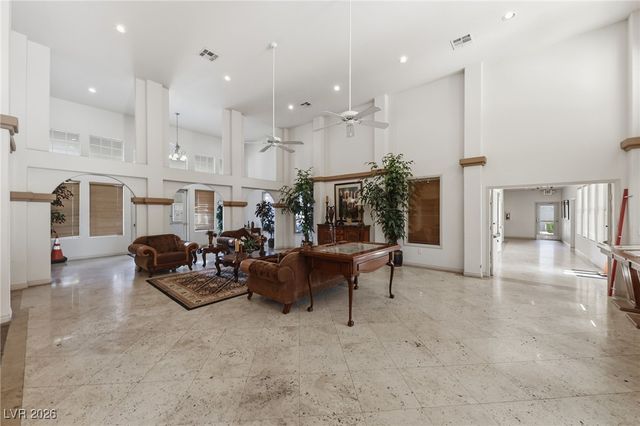 5055 West Hacienda Avenue 2016, Las Vegas, NV 89118