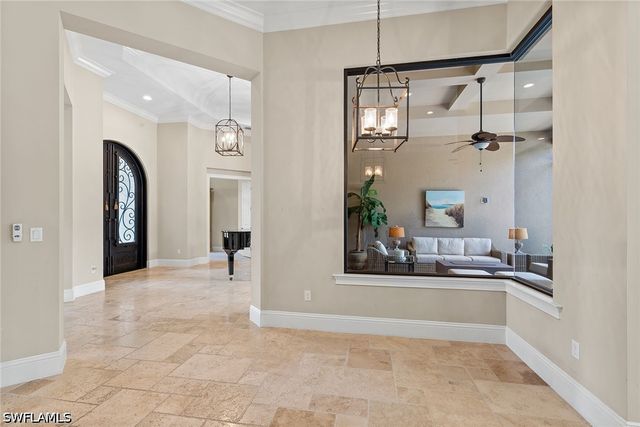 6081 Tamworth CT, Naples, FL 34119