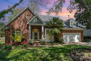 3813 Beauvista Drive, Charlotte, NC 28269