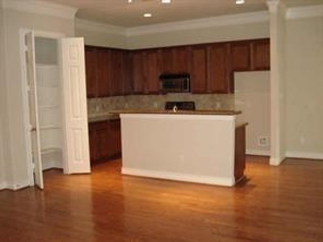 5972 Kansas Street Street, Houston, TX 77007