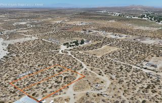 E Ave R-10, Littlerock, CA 93543