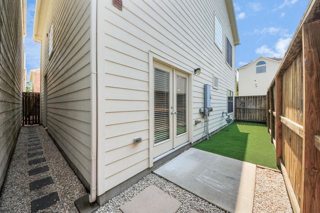 3703 Main Plaza Drive, Houston, TX 77025
