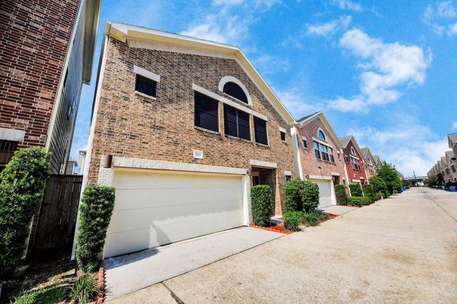 3703 Main Plaza Drive, Houston, TX 77025
