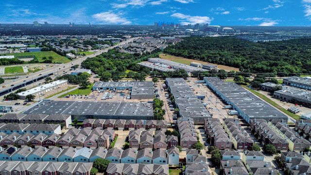 3703 Main Plaza Drive, Houston, TX 77025