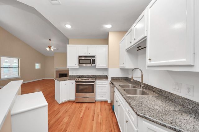 3703 Main Plaza Drive, Houston, TX 77025