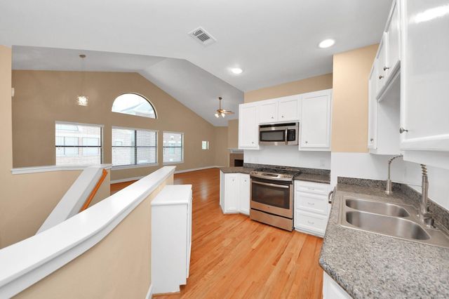 3703 Main Plaza Drive, Houston, TX 77025
