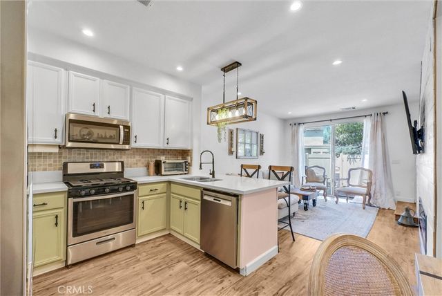 8449 E Arrowhead Way, Anaheim Hills, CA 92808