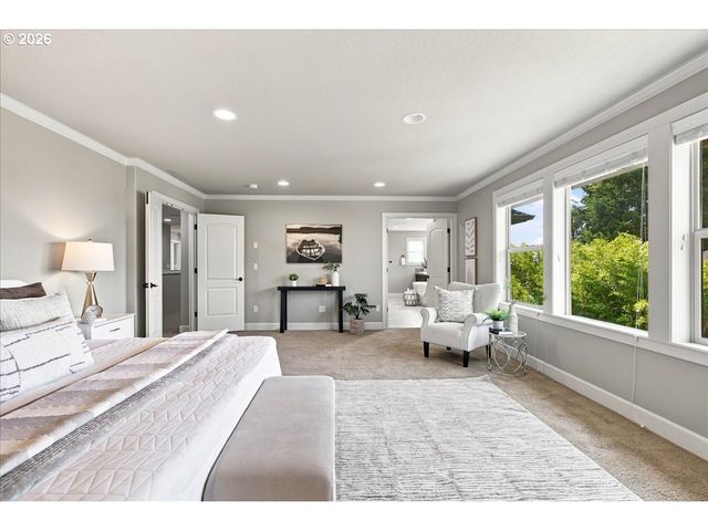 1388 ROSEMONT Rd, West Linn, OR 97068