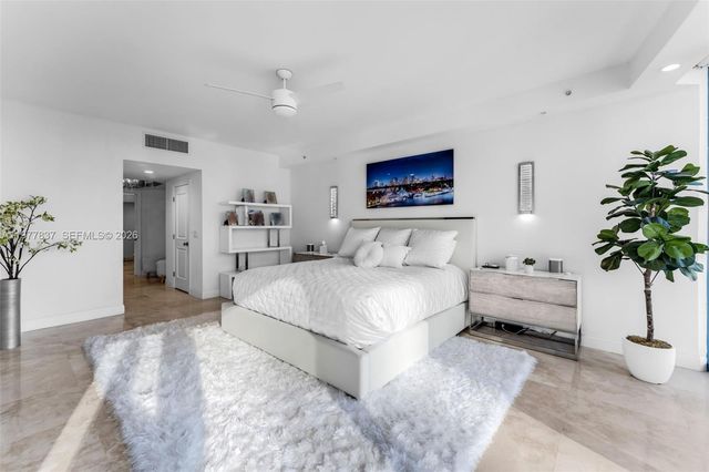 333 Las Olas Way 2505, Fort Lauderdale, FL 33301