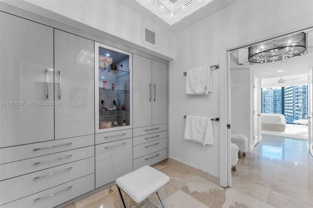 333 Las Olas Way 2505, Fort Lauderdale, FL 33301