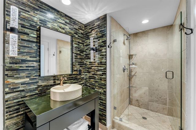 333 Las Olas Way 2505, Fort Lauderdale, FL 33301