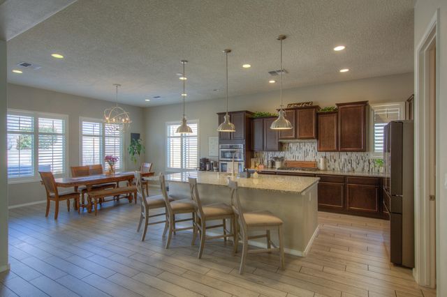 4014 Plaza Colina Lane NE, Rio Rancho, NM 87124