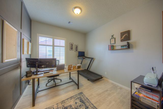 4014 Plaza Colina Lane NE, Rio Rancho, NM 87124