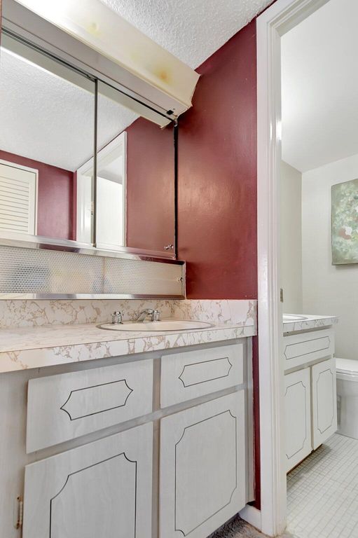 Image 47 of property listing at 3230 S Ocean Boulevard C105, Palm Beach, FL 33480