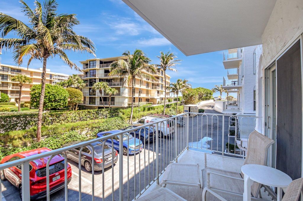 Image 49 of property listing at 3230 S Ocean Boulevard C105, Palm Beach, FL 33480