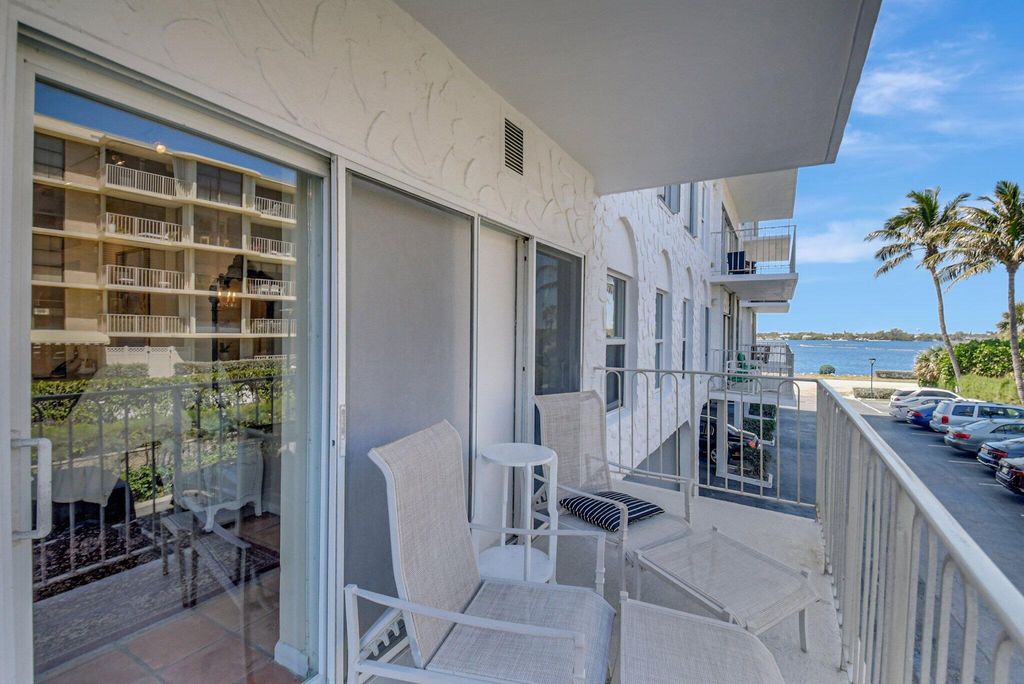 Image 50 of property listing at 3230 S Ocean Boulevard C105, Palm Beach, FL 33480