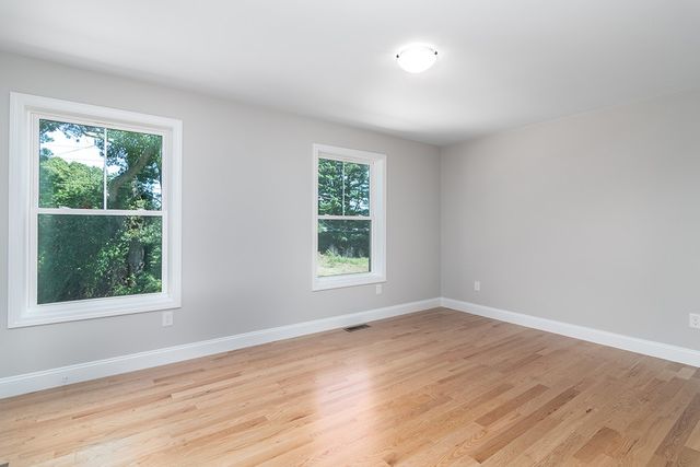 83 Cadora Avenue, Warwick, RI 02886